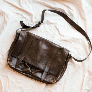 leather gap messenger bag